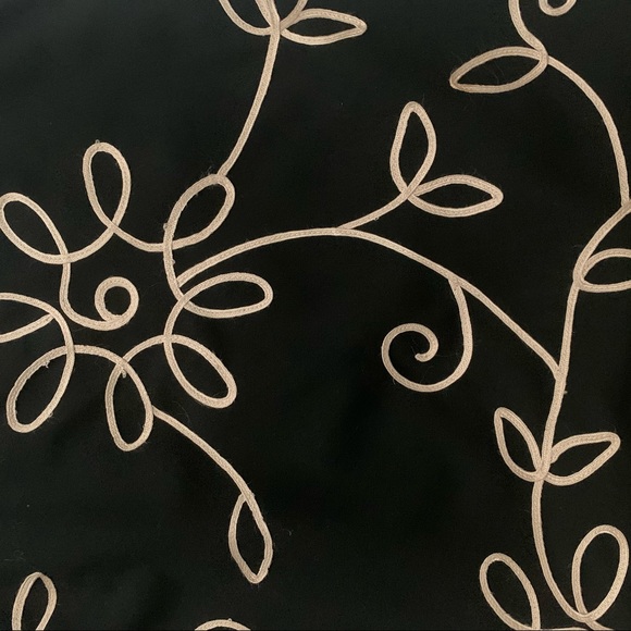 Loft Skirt - Picture 2 of 7